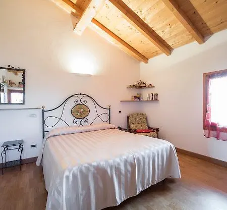 カントリーハウス Il Bucchio Country サン・ジョヴァンニ・イン・ペルシチェート